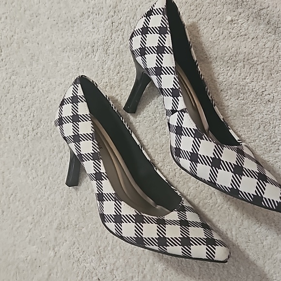 COMFORT PLUS BY PREDICTIONS HEELS - Picture 3 of 7
